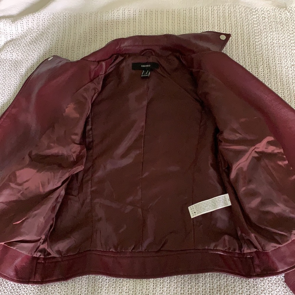 Maroon leather jacket - Picture 4 of 4